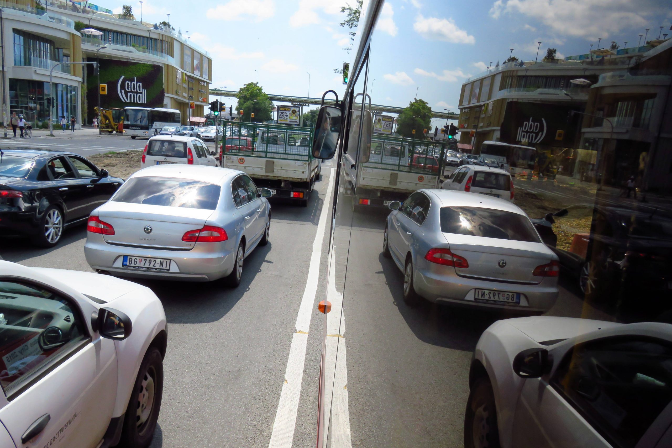 U zoni Sajma kratkotrajne obustave saobraćaja zbog samita nesvrstanih 1