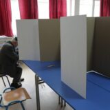 Mediji: Na lokalne izbore u Mionici do 16 časova izašlo 48,88 odsto upisanih birača 7