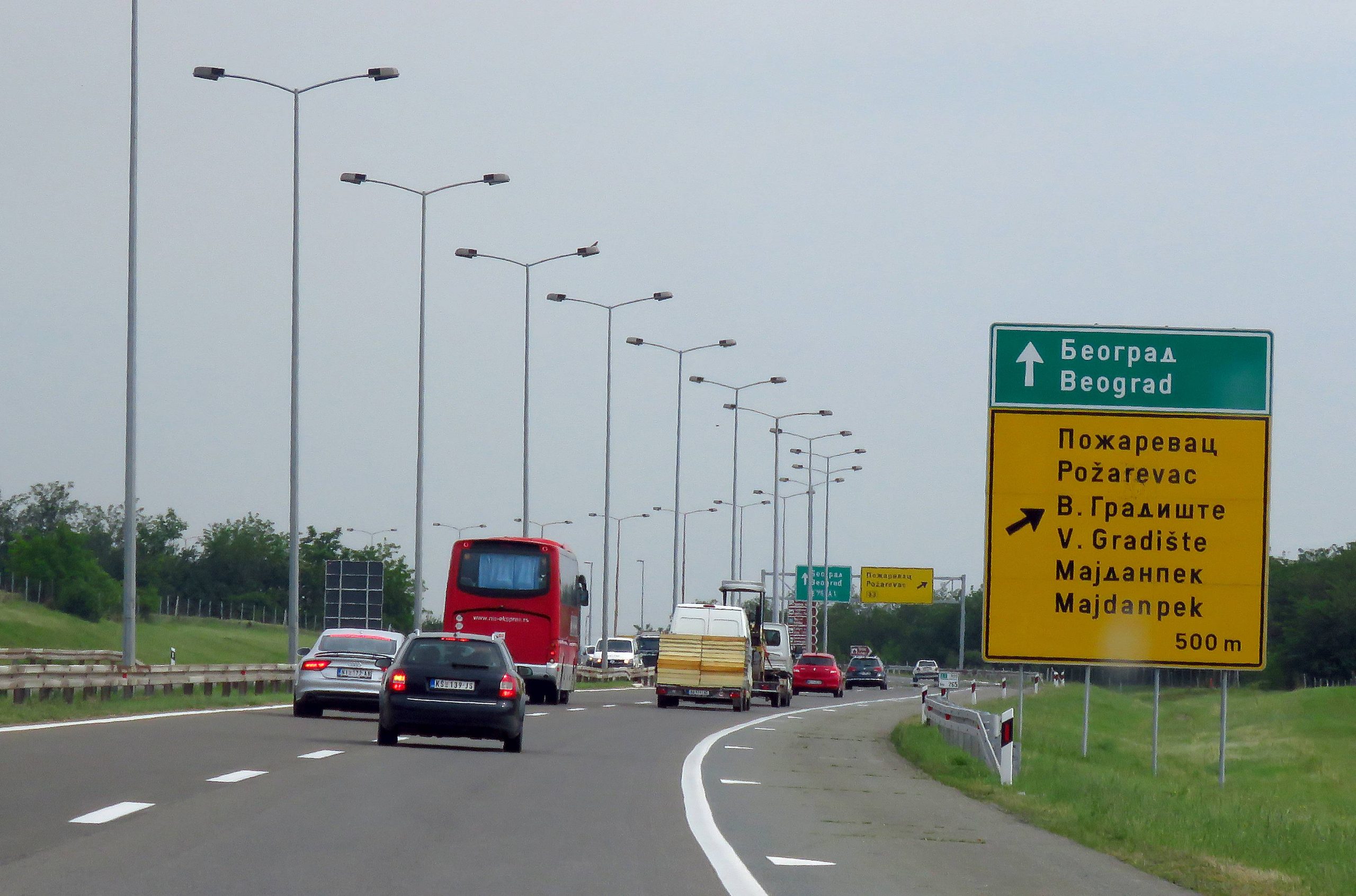 Putevi Srbije: Proteklog vikenda autoputevima kroz Srbiju prošlo najviše vozila u ovoj godini 1