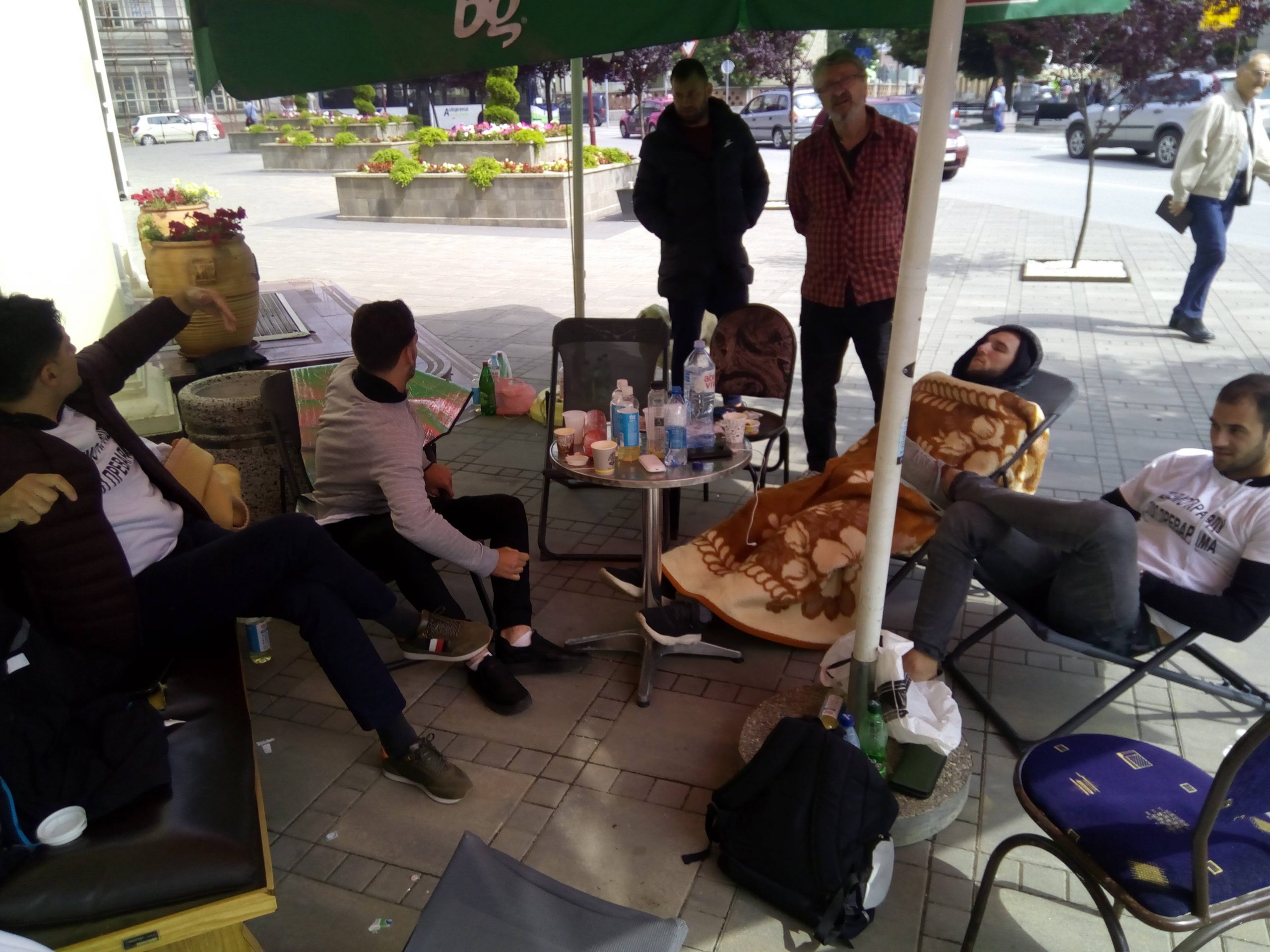 Bivši fudbaleri Borca i Jagodine prekinuli štrajk glađu 1