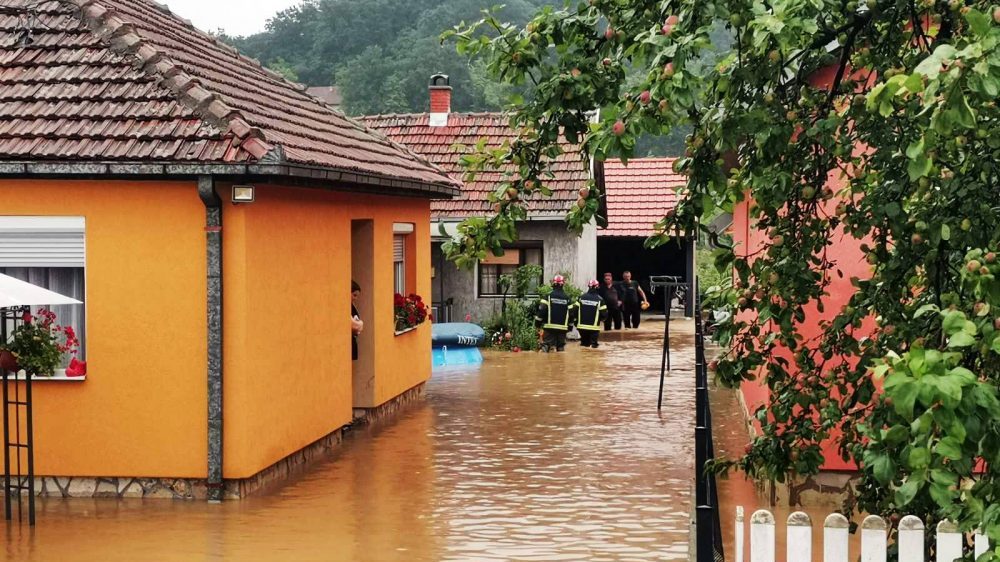 Marić: Zbog poplava evakuisano 325 ljudi, dve osobe se vode kao nestale 1