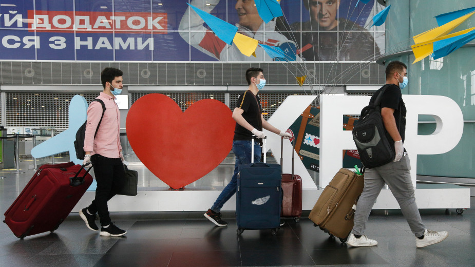 Srpski državljani od danas mogu da putuju u Ukrajinu 1