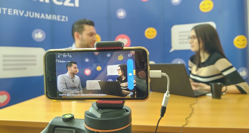 Pavle Grbović odgovarao na pitanja na Fejsbuku (VIDEO) 1