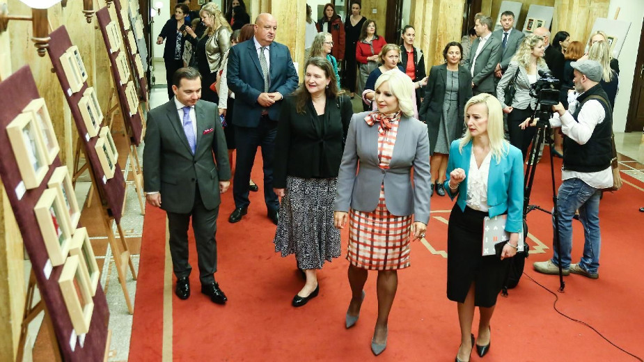 Mihajlović: Uposlili smo 742 žene sa sela, pozivam i druge institucije da se uključe 1