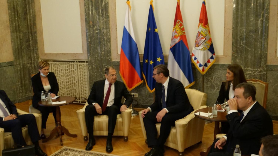 Vučić posle razgovora s Lavrovom dodatno zabrinut zbog ideja o rešenju kosovske krize 1