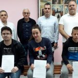 Troje stipendista Mlekarske škole u Pirotu dobili zaposlenje posle mature 2