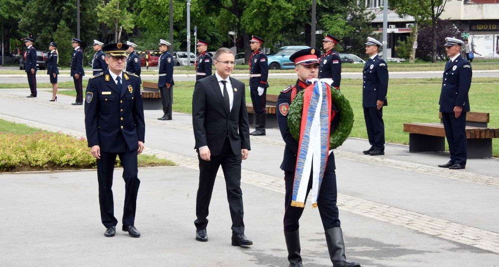 Stefanović: Od početka godine policija zaplenila više od tri tone droge i uhapsila 670 dilera 1