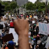 U Los Anđelesu uhapšeno više od 2.700 ljudi 14