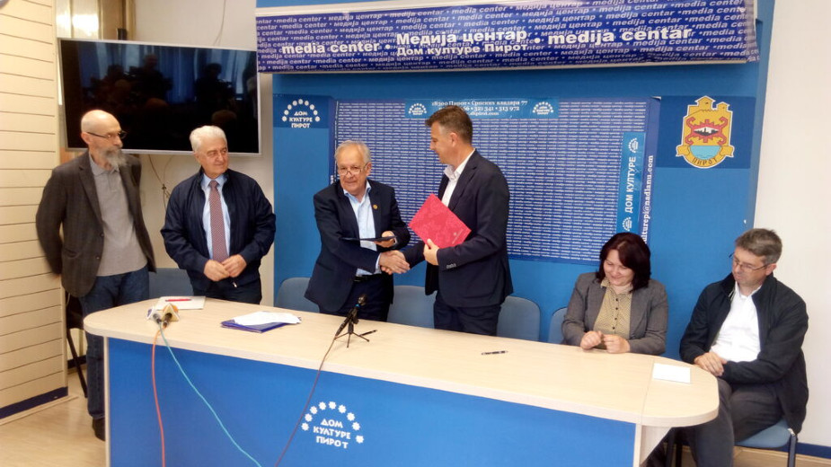 Potpisan protokol o saradnji Grada Pirota i SANU 1