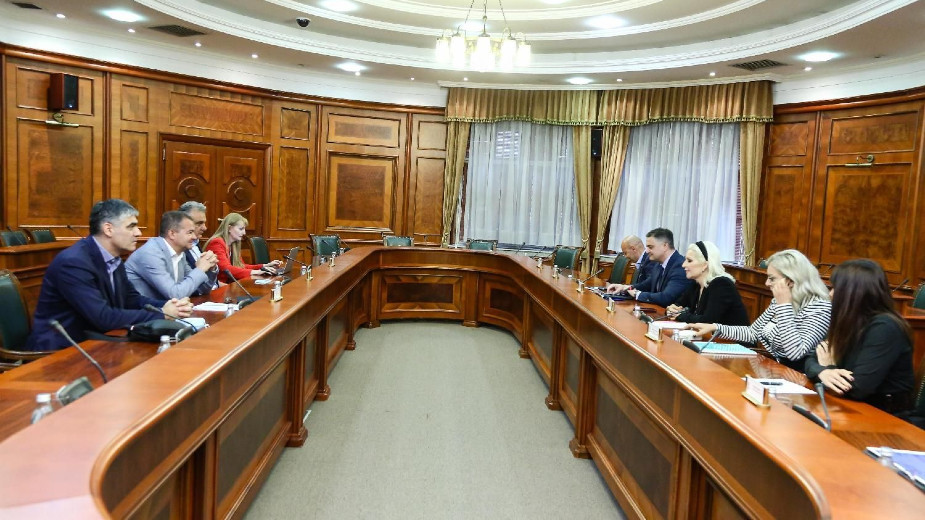 Mihajlović: Građani više neće morati na šaltere po list nepokretnosti 1