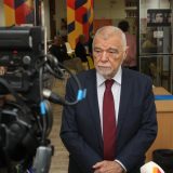 Mesić: Beograd priznaje BiH, a podržava Dodika koji ne priznaje BiH 14