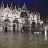 Veneciju pogodila neobično visoka plima, treća po veličini za jun 2
