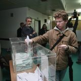 Dveri: Postoji dokaz 'krađe glasova' na junskim izborima u Srbiji 2020. 1
