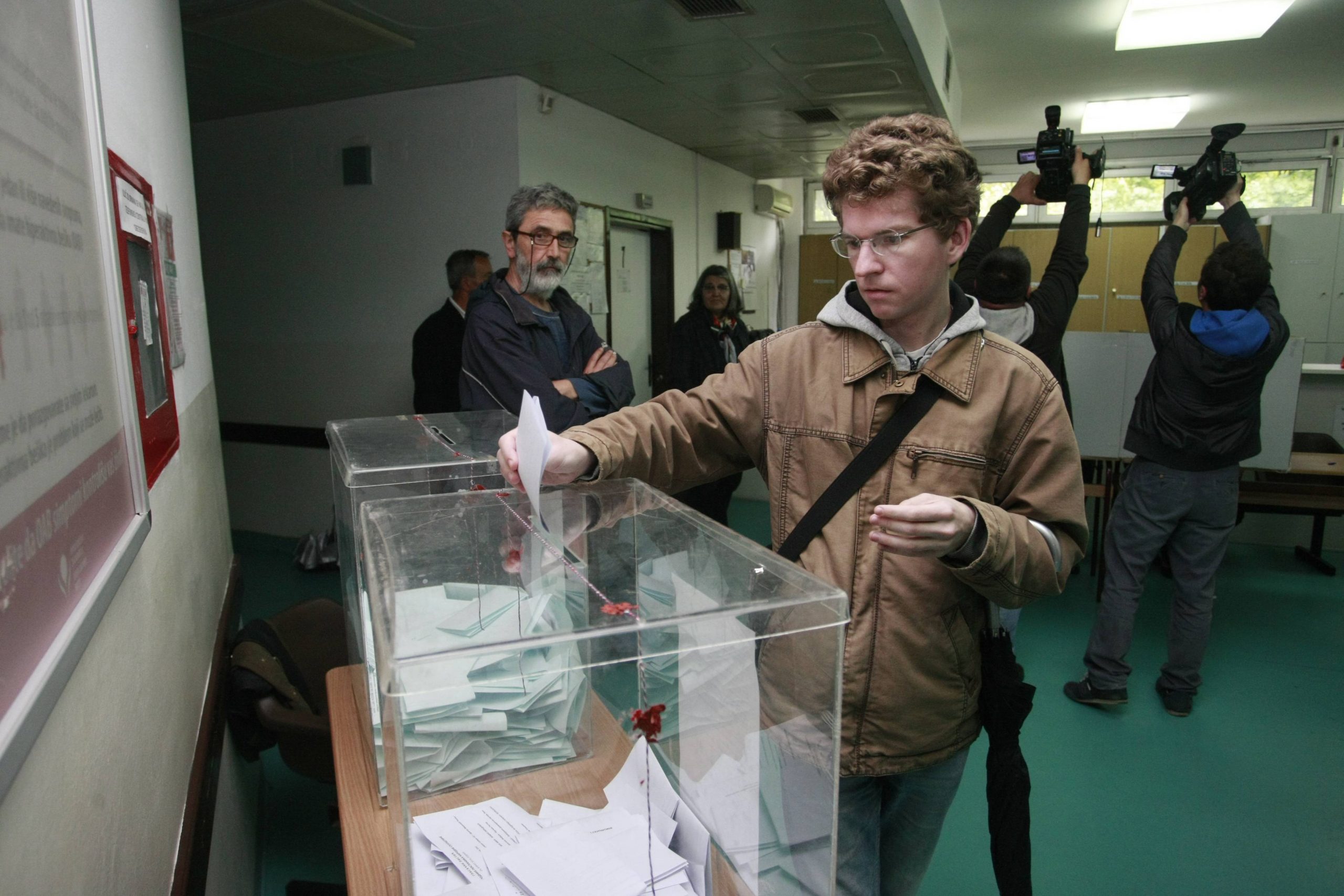 Dveri: Postoji dokaz 'krađe glasova' na junskim izborima u Srbiji 2020. 1