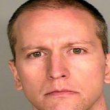 Sud traži kauciju od miliona dolara za policajca optuženog za ubistvo Džordža Flojda 9