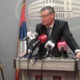 Kandidati na izborima koji su u kontaktu sa zaraženima se ne testiraju  9