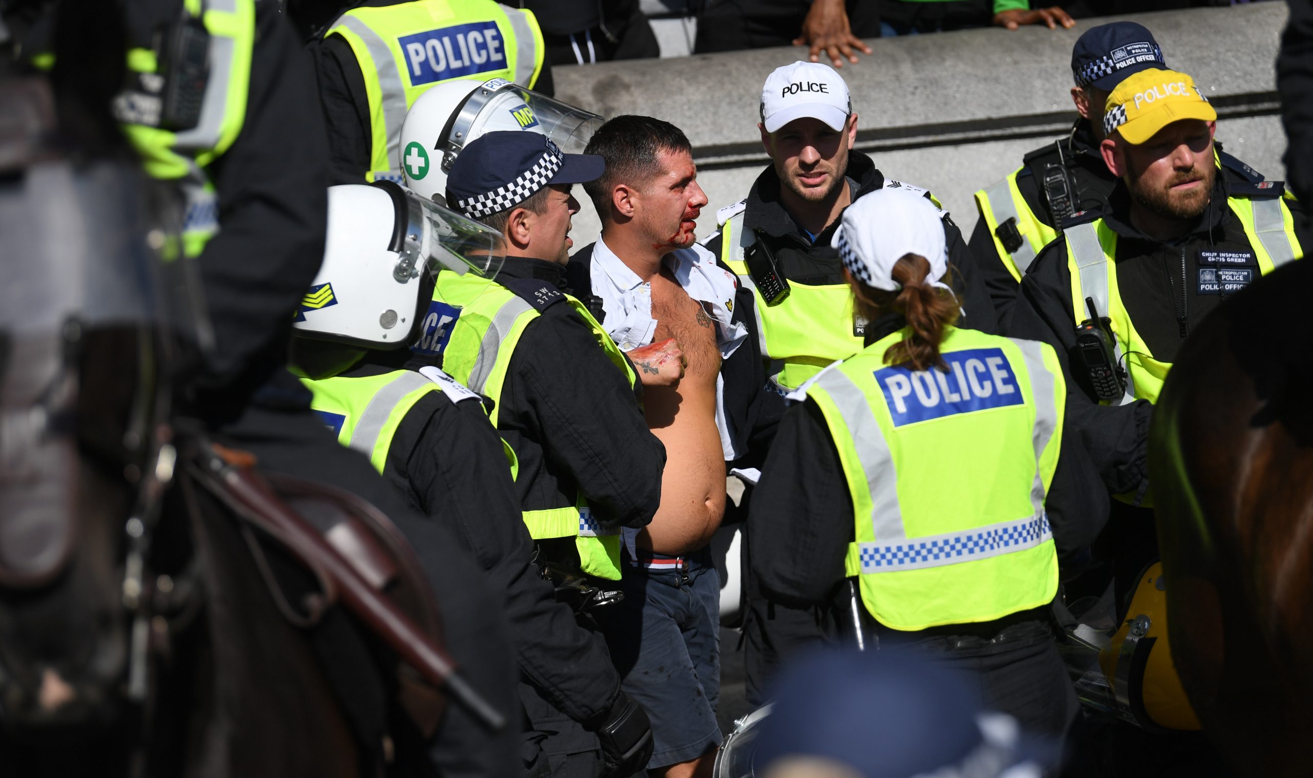 U Velikoj Britaniji 100 osoba privedeno posle protesta 1