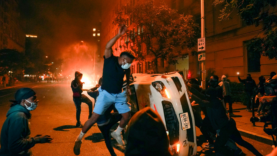 Policijski čas u Njujorku do nedelje zbog nereda 1