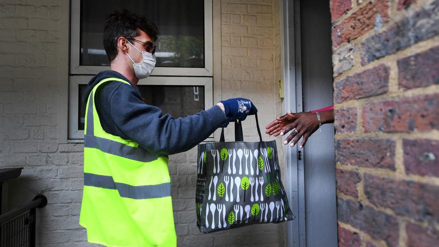 Dok drugi dele otkaze, onlajn dostava zapošljava VIDEO) 1