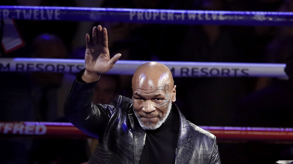 Majk Tajson: Čelik i "trava" 1