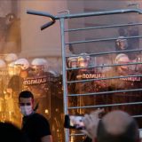 Vlast se boji gneva građana ispred Skupštine 10