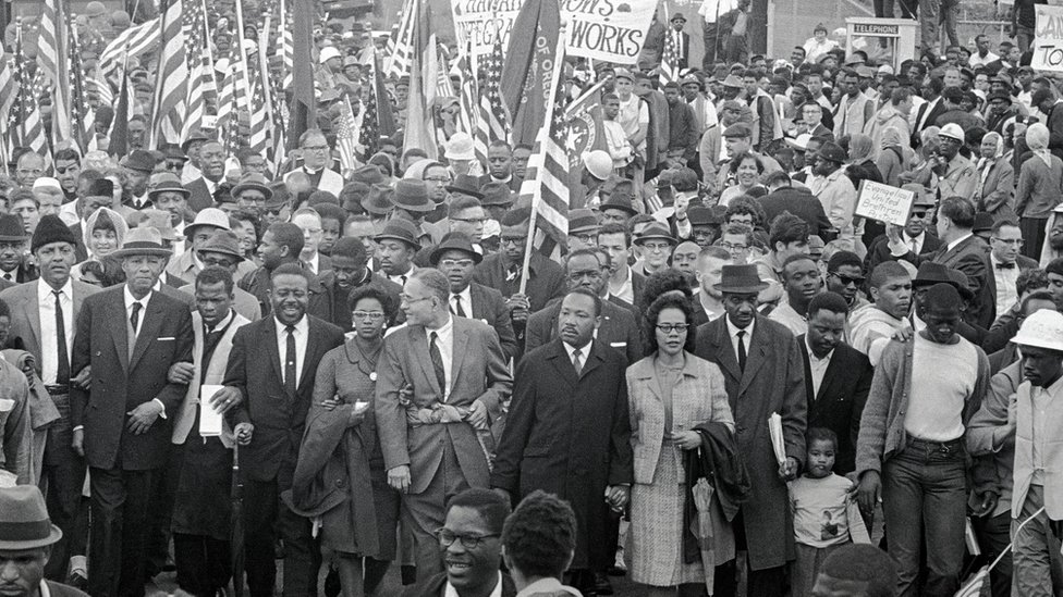 Martin Luter King i Džon Luis 1965. na skupu 1965.