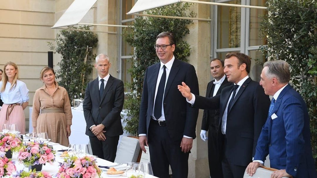 Vučić sa Makronom razgovarao o rešenju kosovsko-metohijskog problema 1