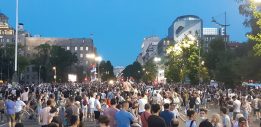 Na petom protestu manje okupljenih nego prethodnih dana (FOTO, VIDEO) 12