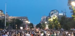 Na petom protestu manje okupljenih nego prethodnih dana (FOTO, VIDEO) 16