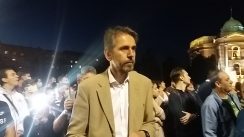 Šesti protest u Beogradu bez incidenata, uz učešće oko 1.000 ljudi (FOTO/VIDEO) 13