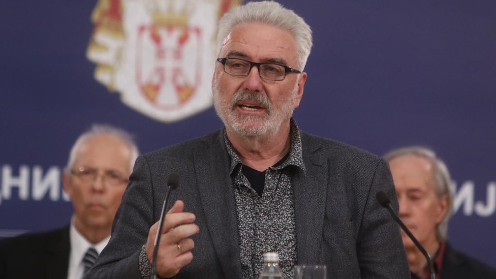 Sve krize Kriznog štaba: Od „najsmešnijeg virusa” do „(ne) znamo šta radimo” 4 Branimir Nestorović