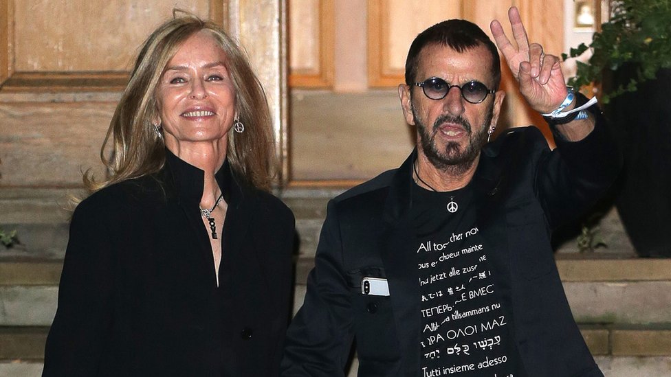 Ringo Star napunio 80 godina, pravi onlajn svirku: „I dalje širimo mir i ljubav" 4 Ringo Starr and his wife Barbara Bach