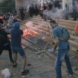 Protesti u Srbiji: Desetine povređenih i privedenih, Zaštitnik građana kaže - nema prekomerne upotrebe sile 7