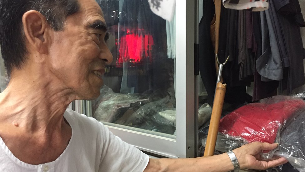 Deda i baka sa Tajvana koji nose napuštenu odeću postali neočekivani hit na Instagramu 4 Chang Wan-ji