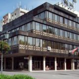 Privatne firme poklanjaju automobile organima koji odlučuju o njihovom poslovanju 2