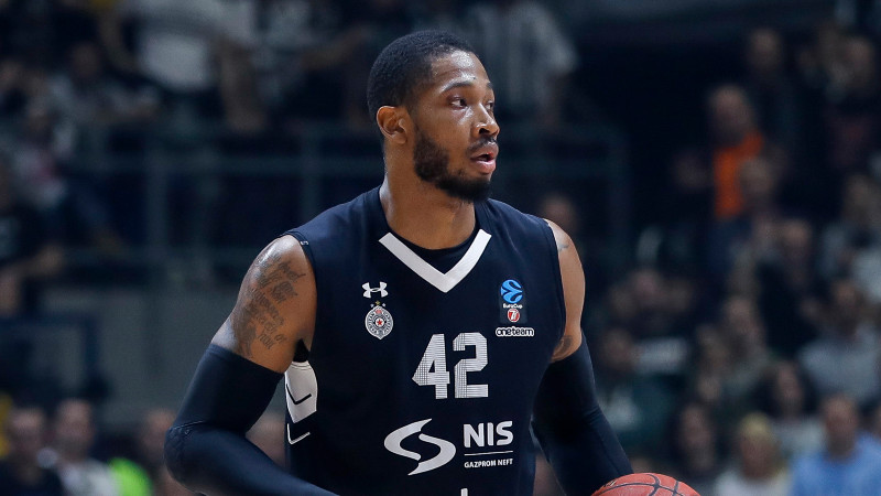 Partizan se rastao sa Vilom Mozlijem 1