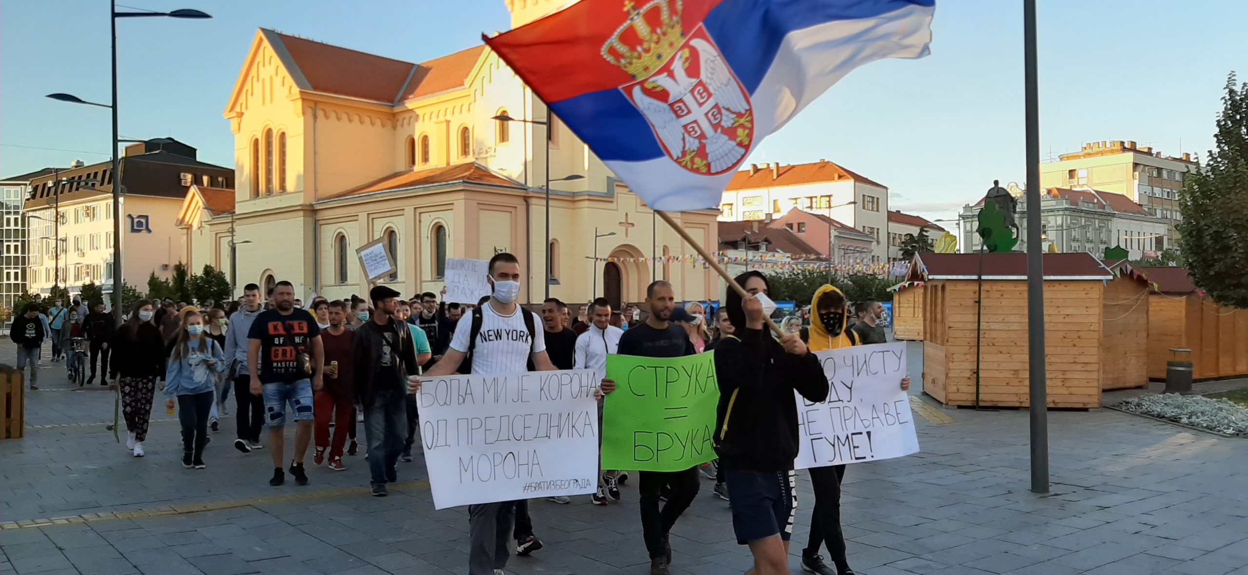 Protesti građana nastavljeni u više gradova Srbije (FOTO/VIDEO) 1