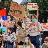Protest "Ćale ovo je za tebe – podrška srpskom narodu protiv diktature" održan u Luksemburgu 4