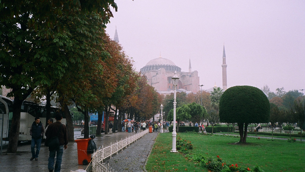 Turska osudila odluku Evropskog suda pravde o verskim obeležjima na poslu 1