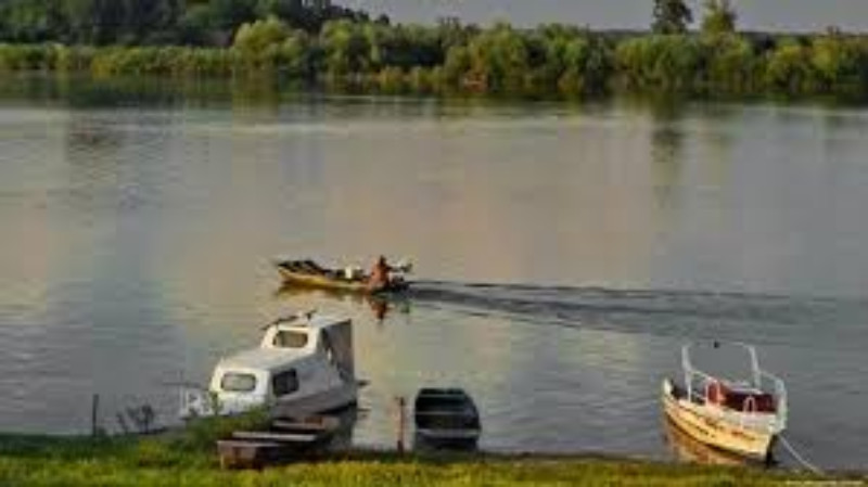 Nasip za Savu i pročišćeni kanali 1