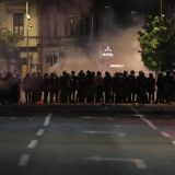 SNS ubacuje nasilnike kako bi obesmislio pobunu (VIDEO) 3