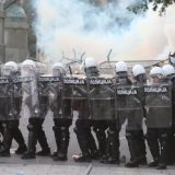 Amnesti: Policija Srbije mora da prestane s nasiljem nad demonstrantima 15