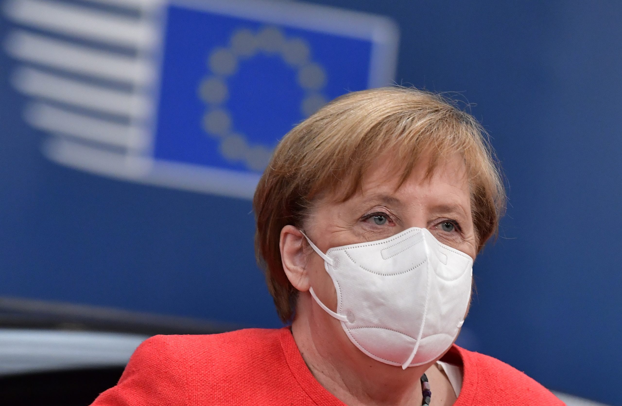 Merkel: Očekujem veoma teške pregovore na samitu u Briselu 1