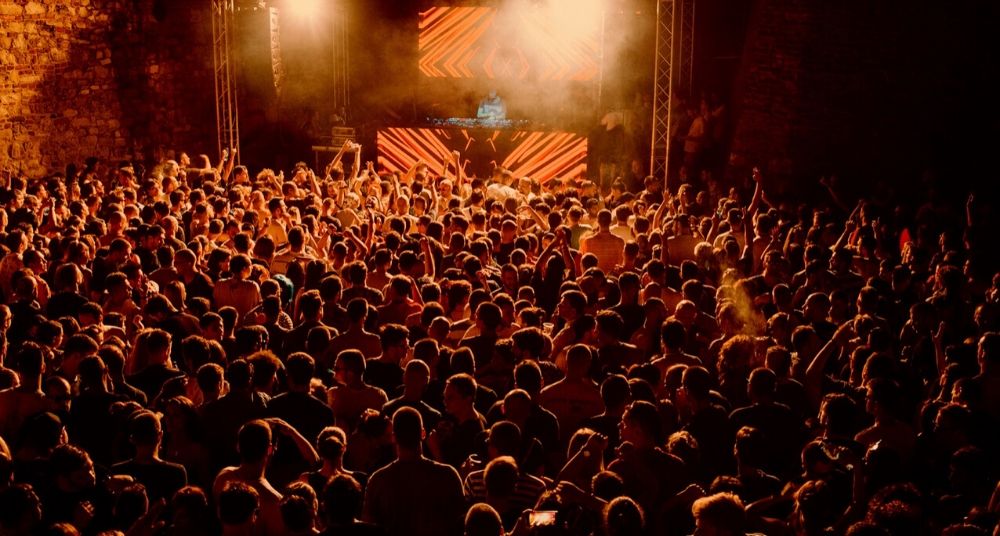 U riziku od otkaza 20.000 radnika u klubovima 1