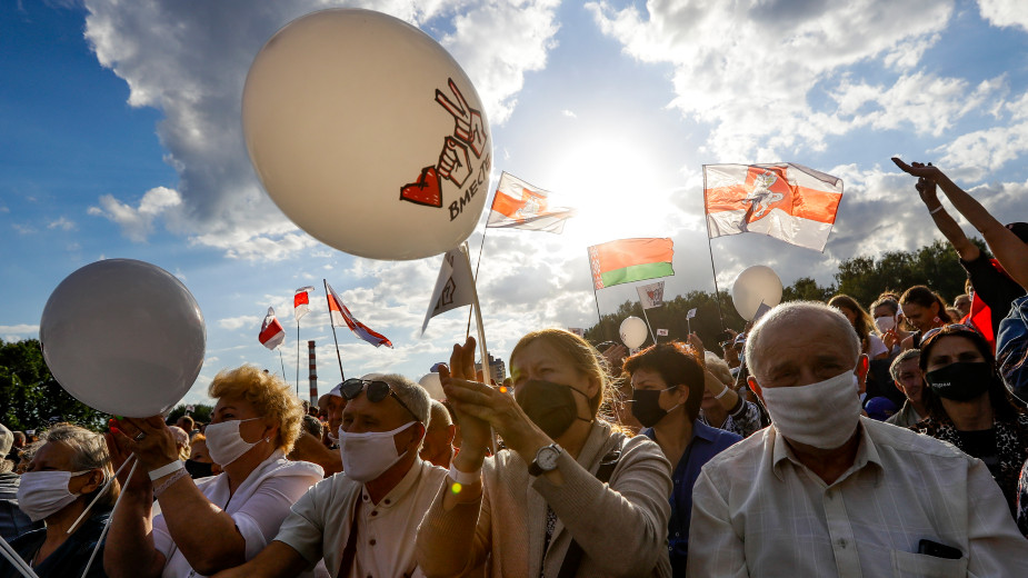 Nekoliko hiljada ljudi na protestu opozicije u Belorusiji 1