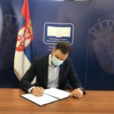 Potpisani ugovori za zajmove za klimatske promene i modernizaciju železnice u Srbiji 3