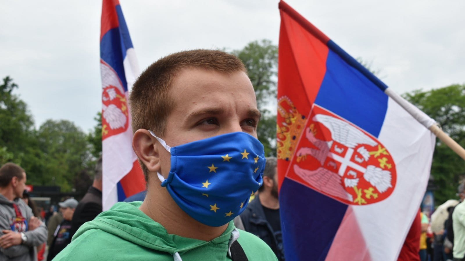 Srbija je zarobljena zemlja urušenih institucija 1