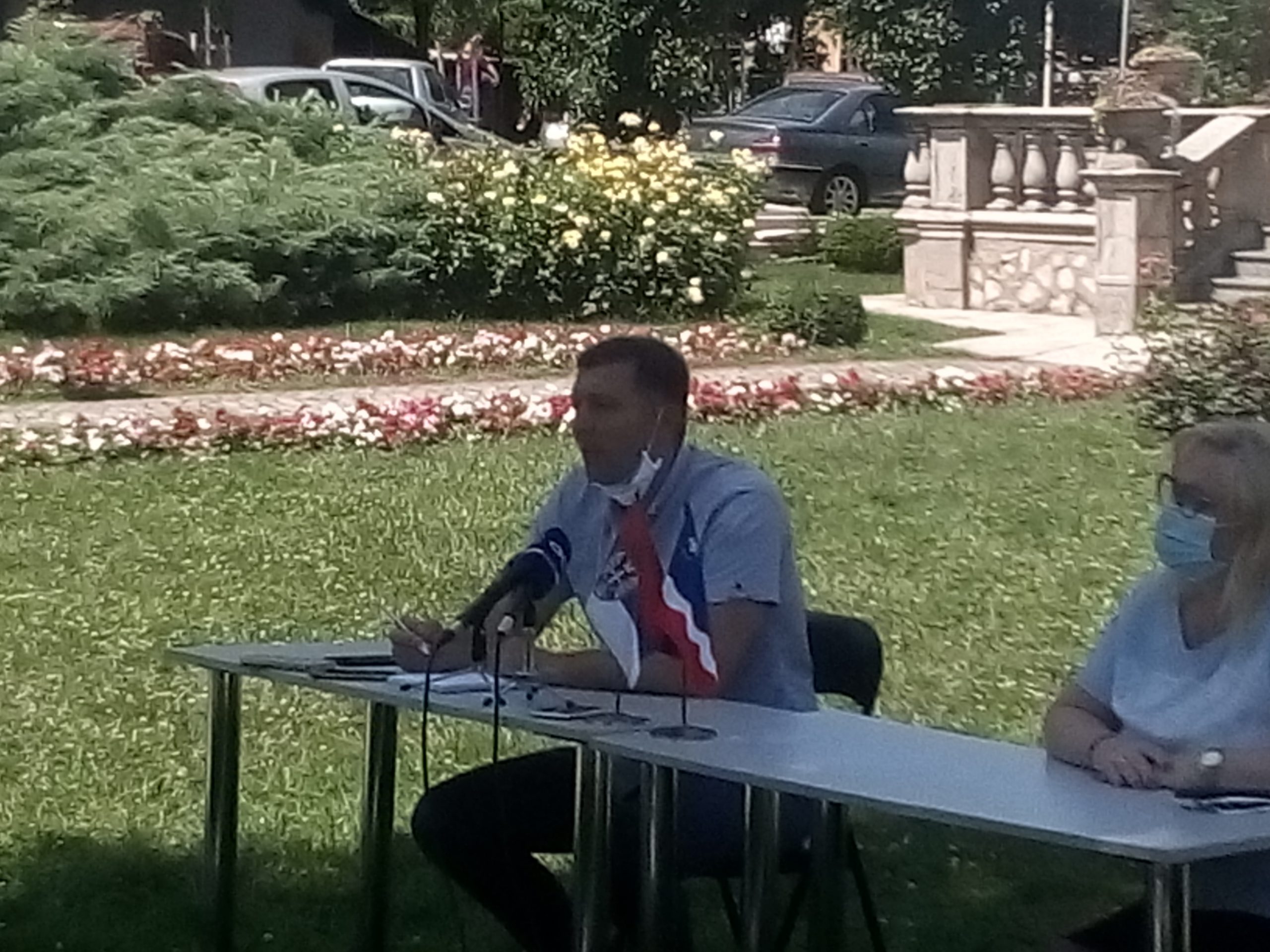 Zelenović: Nedovoljno testova proširilo pandemiju 1