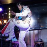 Norvežanin oborio svetski rekord pevajući Elvisove pesme 50 sati 14