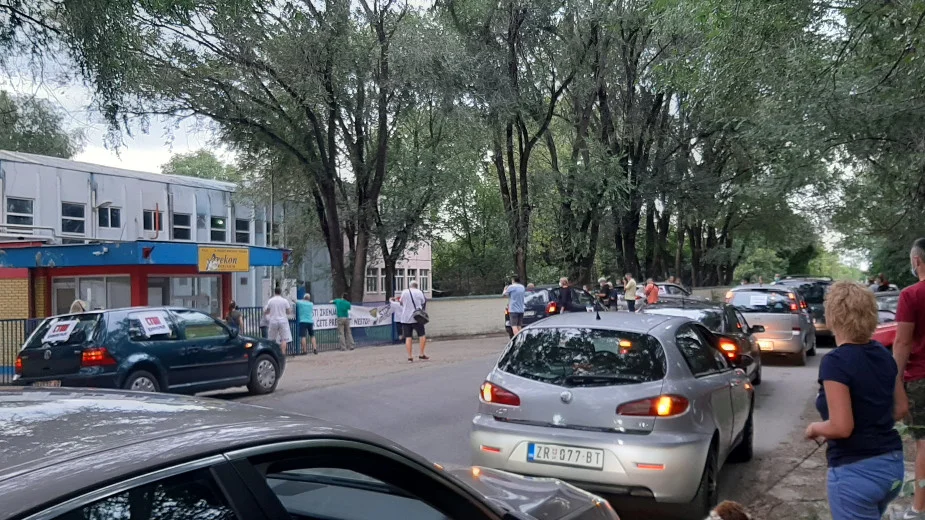 Protest Zrenjaninaca protiv kafilerije: Potrebna hitna reakcija zbog smrada 1